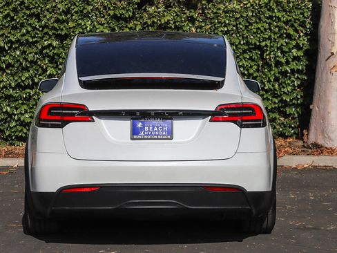 Used 2024 Tesla Model X AWD/4WD image 8