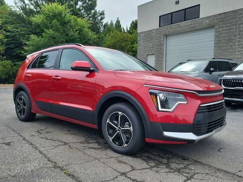 New 2026 Kia Niro LX FWD image 3