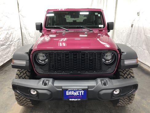 Certified 2024 Jeep Wrangler Willys image 7