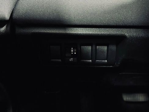 Used 2022 Subaru Outback Premium image 28