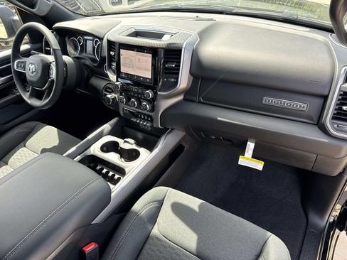 New 2026 RAM 1500 4x4 Crew Cab image 15