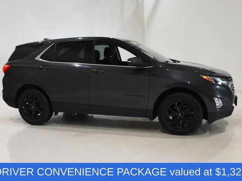 Used 2019 Chevrolet Equinox LT w/ Driver Convenience Package FWD image 3