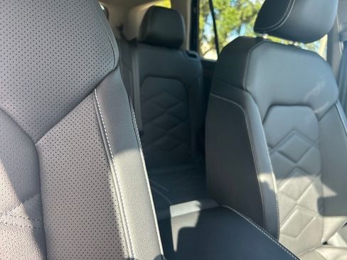New 2026 Volkswagen Atlas SE FWD image 35