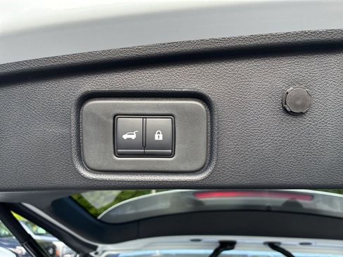 New 2026 Nissan Pathfinder SL AWD/4WD image 15