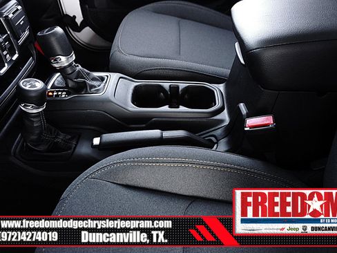 New 2026 Jeep Gladiator Sport AWD/4WD image 36