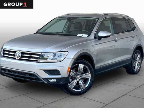 Used 2021 Volkswagen Tiguan SEL FWD image 1