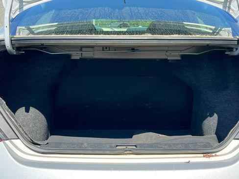 Used 2013 Nissan Versa SV FWD image 26