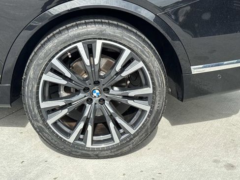 Used 2023 BMW X7 xDrive40i w/ Parking Assistance Package image 8