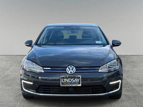 Used 2019 Volkswagen e-Golf SE w/ Driver Assistance Package image 8