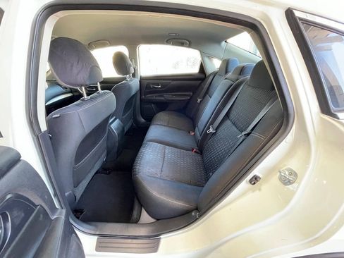 Used 2017 Nissan Altima 2.5 S w/ Power Driver Seat Package FWD image 5