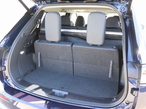 Used 2025 Mitsubishi Outlander SE image 29