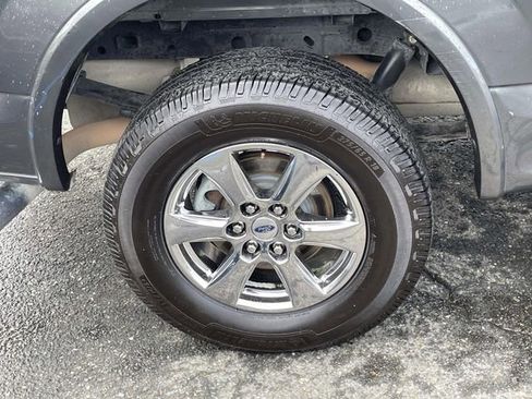 Used 2019 Ford F150 Lariat AWD/4WD image 9