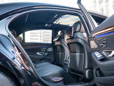 Used 2017 Mercedes-Benz S 550 4MATIC Sedan image 19
