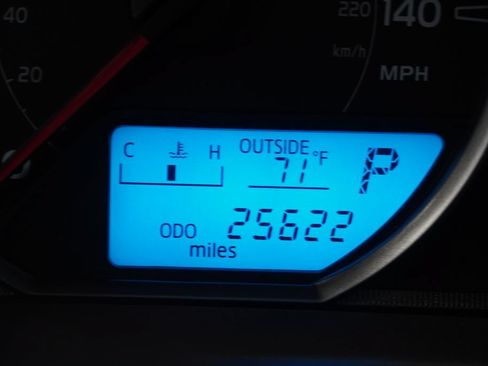 Used 2015 Toyota RAV4 LE AWD/4WD image 4