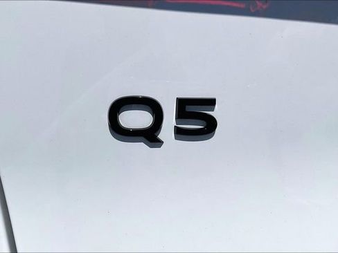 Used 2025 Audi Q5 Premium w/ Convenience Package AWD/4WD image 24