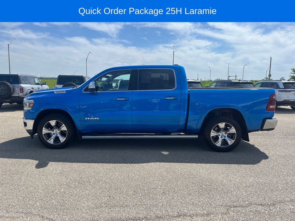Used 2022 RAM 1500 Laramie AWD/4WD image 3