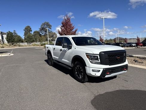 Used 2021 Nissan Titan PRO-4X w/ Pro-4x Convenience Package image 1