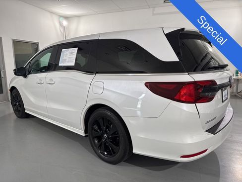 Used 2023 Honda Odyssey Sport image 5