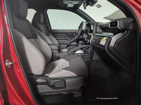 New 2026 Toyota Tacoma 4x4 Double Cab image 32