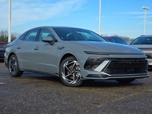 New 2026 Hyundai Sonata SEL AWD/4WD image 2