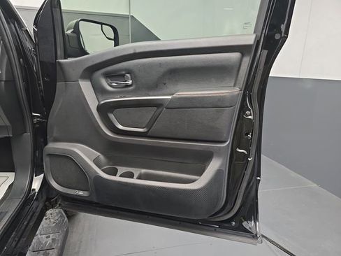 Used 2024 Nissan Titan PRO-4X w/ Pro-4x Convenience Package image 49