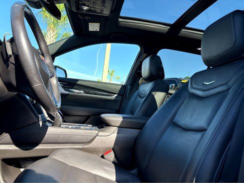 Used 2023 Cadillac XT6 Premium Luxury FWD image 15
