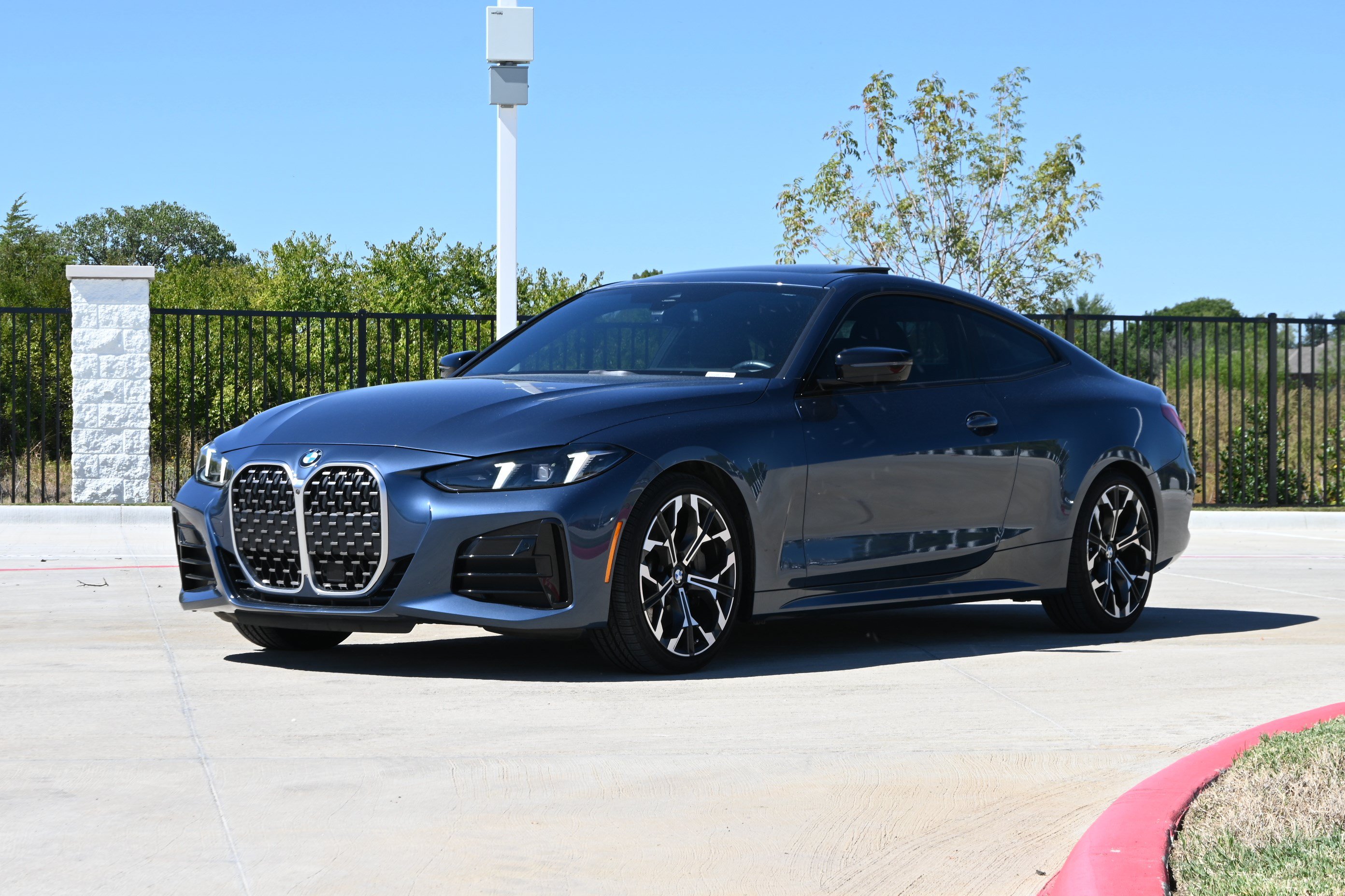 Certified 2025 BMW 430i Coupe w/ M Sport Package RWD image 5