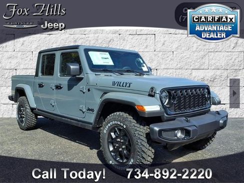 New 2025 Jeep Gladiator Willys image 1