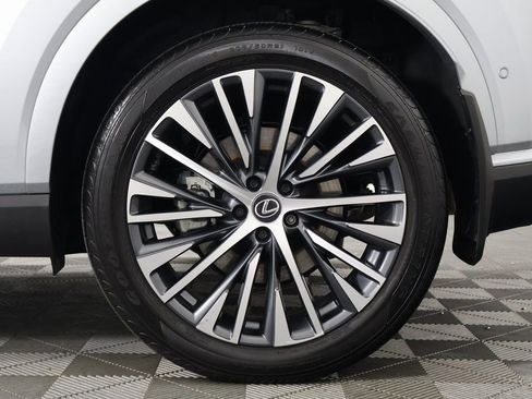 Certified 2025 Lexus RX 350 image 16