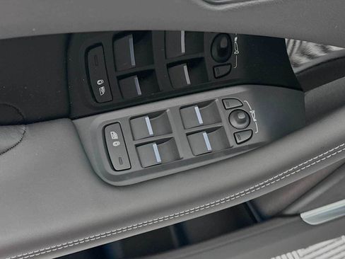 New 2024 Jaguar I-PACE R-Dynamic HSE image 18