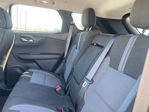 Used 2025 Chevrolet Blazer LT image 10