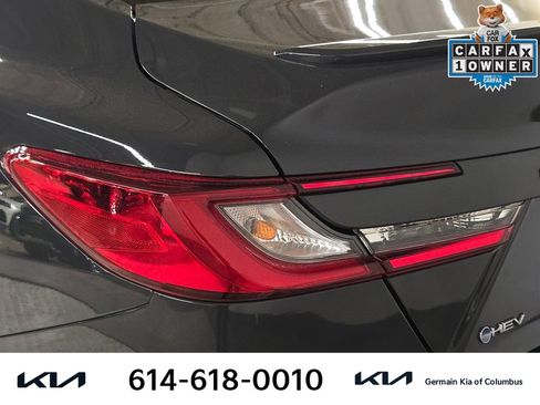 Used 2025 Toyota Camry SE w/ Multimedia Upgrade Package image 16