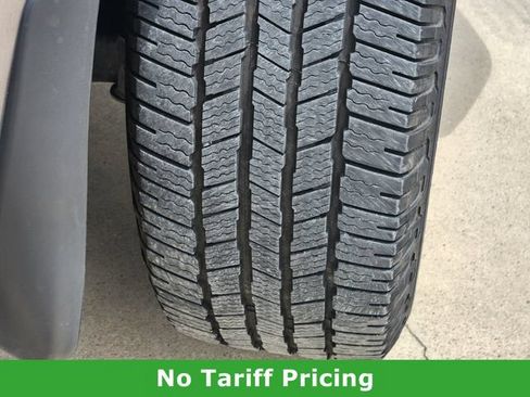 Used 2019 Nissan Titan PRO-4X w/ Pro-4x Utility Package AWD/4WD image 9