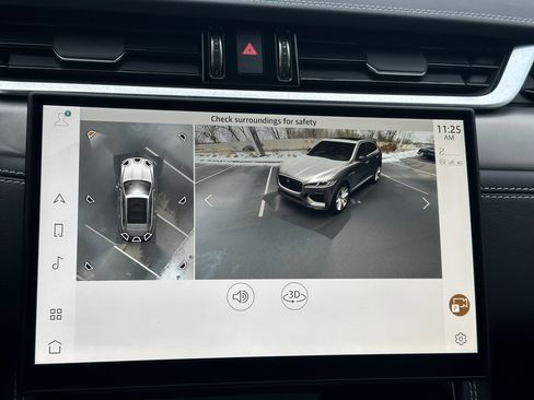 Used 2025 Jaguar F-PACE R-Dynamic S image 16