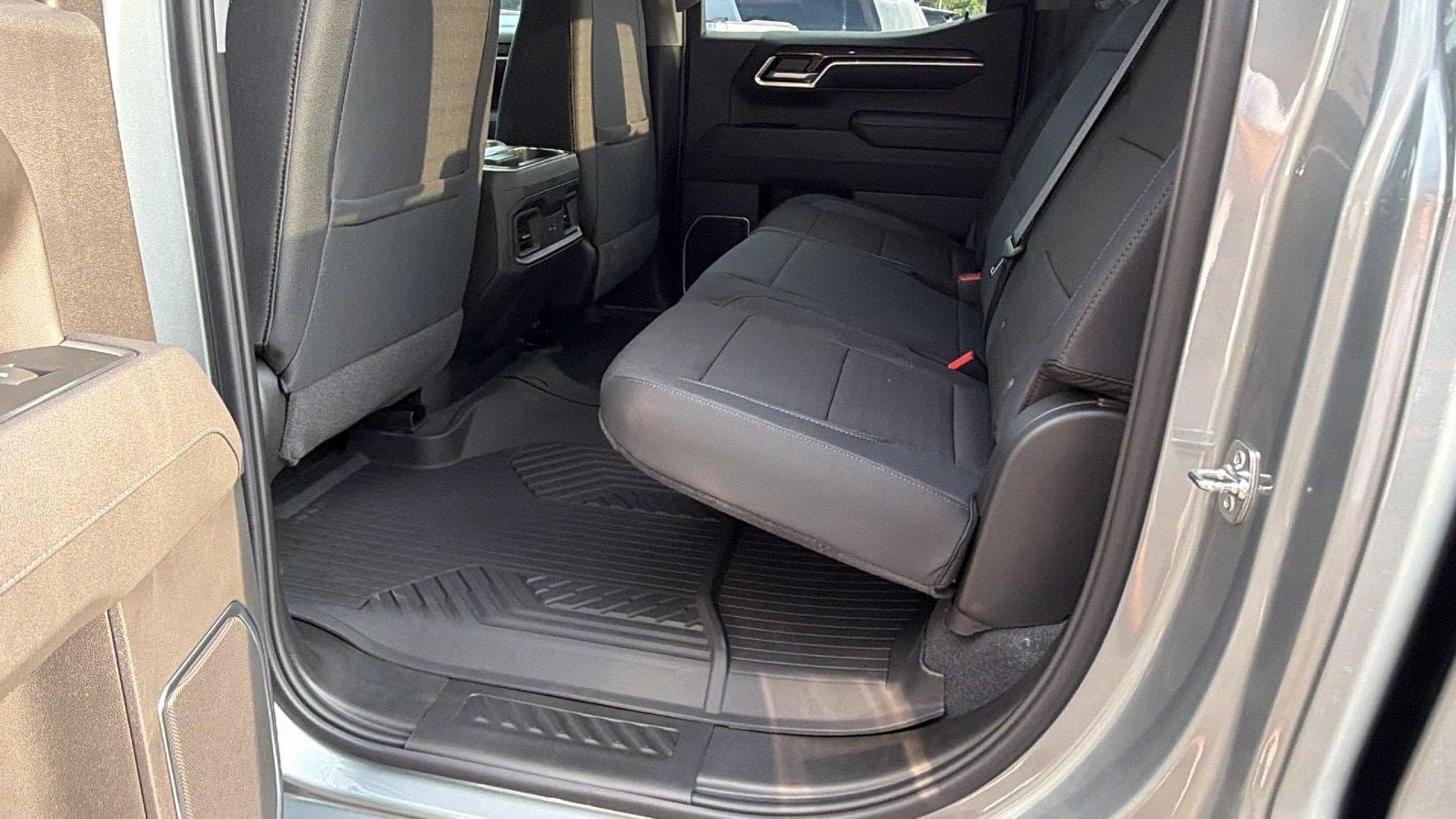 New 2026 Chevrolet Silverado 1500 RST AWD/4WD image 18