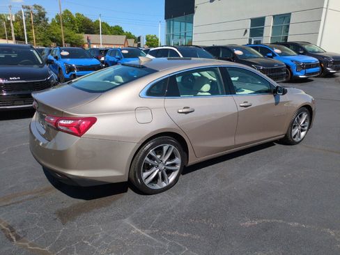 Used 2024 Chevrolet Malibu LT FWD image 7