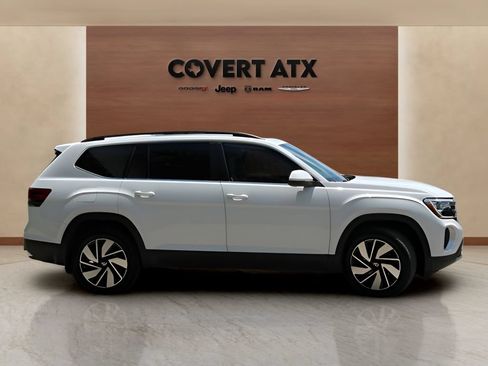 Used 2024 Volkswagen Atlas SE FWD image 6