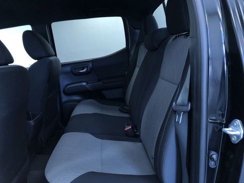 Certified 2021 Toyota Tacoma TRD Off-Road w/ Technology Package image 12