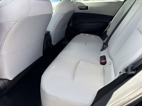 Used 2025 Toyota Corolla Cross L FWD image 13
