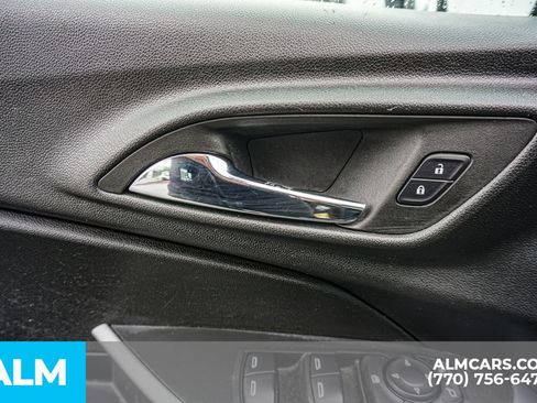 Used 2024 Chevrolet Trax LS FWD image 51