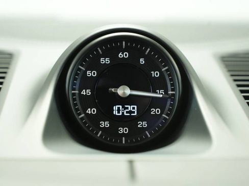 New 2026 Porsche Cayenne Coupe AWD/4WD image 37