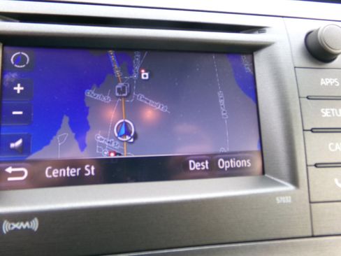 Used 2014 Toyota Prius Three image 17