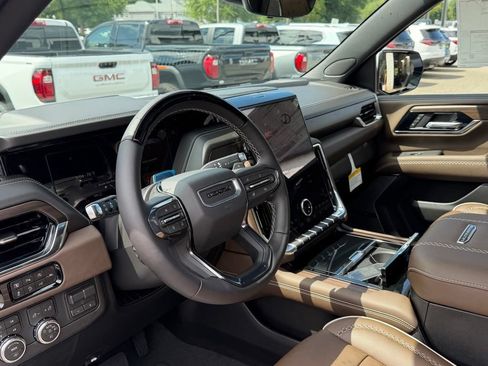 New 2026 GMC Yukon XL Denali Ultimate AWD/4WD image 25