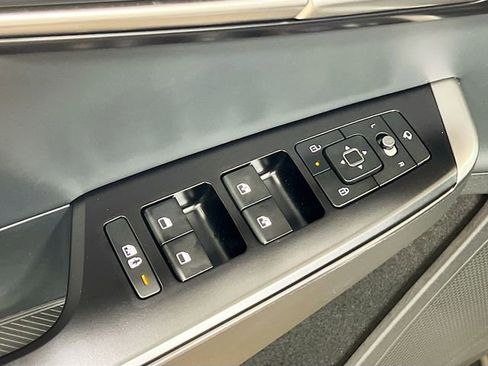 New 2025 Kia EV6 Light image 18