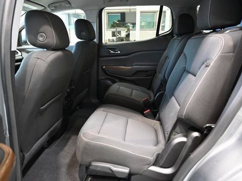 Used 2023 GMC Acadia SLE w/ Driver Convenience Package image 11