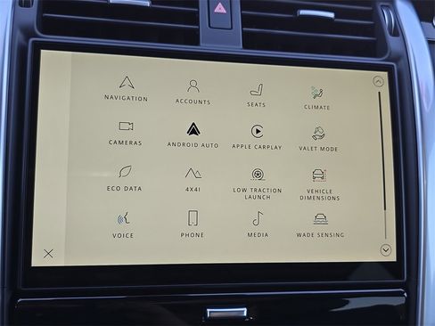 New 2025 Land Rover Discovery S image 23
