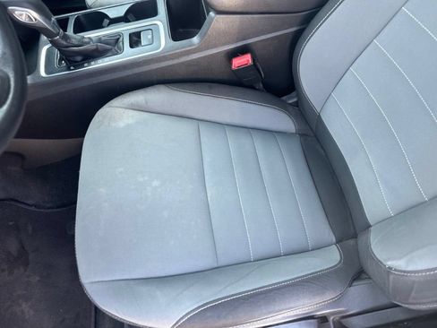 Used 2019 Ford Escape S FWD image 4