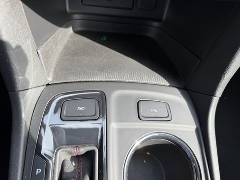 Used 2024 Chevrolet Equinox RS AWD/4WD image 23