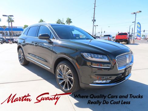 Used 2022 Lincoln Nautilus Reserve w/ Equipment Group 202A image 1