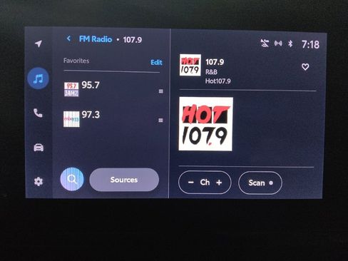 Used 2023 Toyota Corolla SE image 25